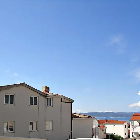 Apartment Mit Balkon Und Meerblick In Strandnaehe