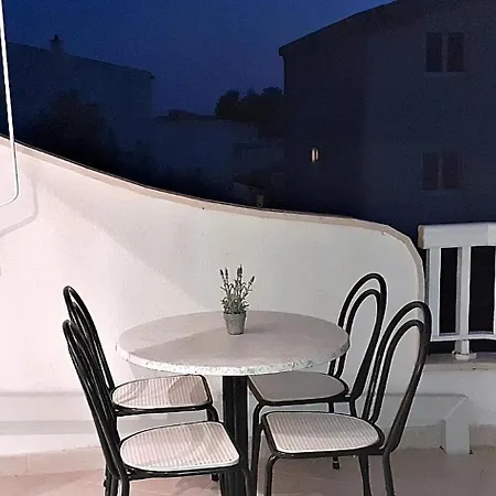Mit Balkon Und Meerblick In Strandnaehe